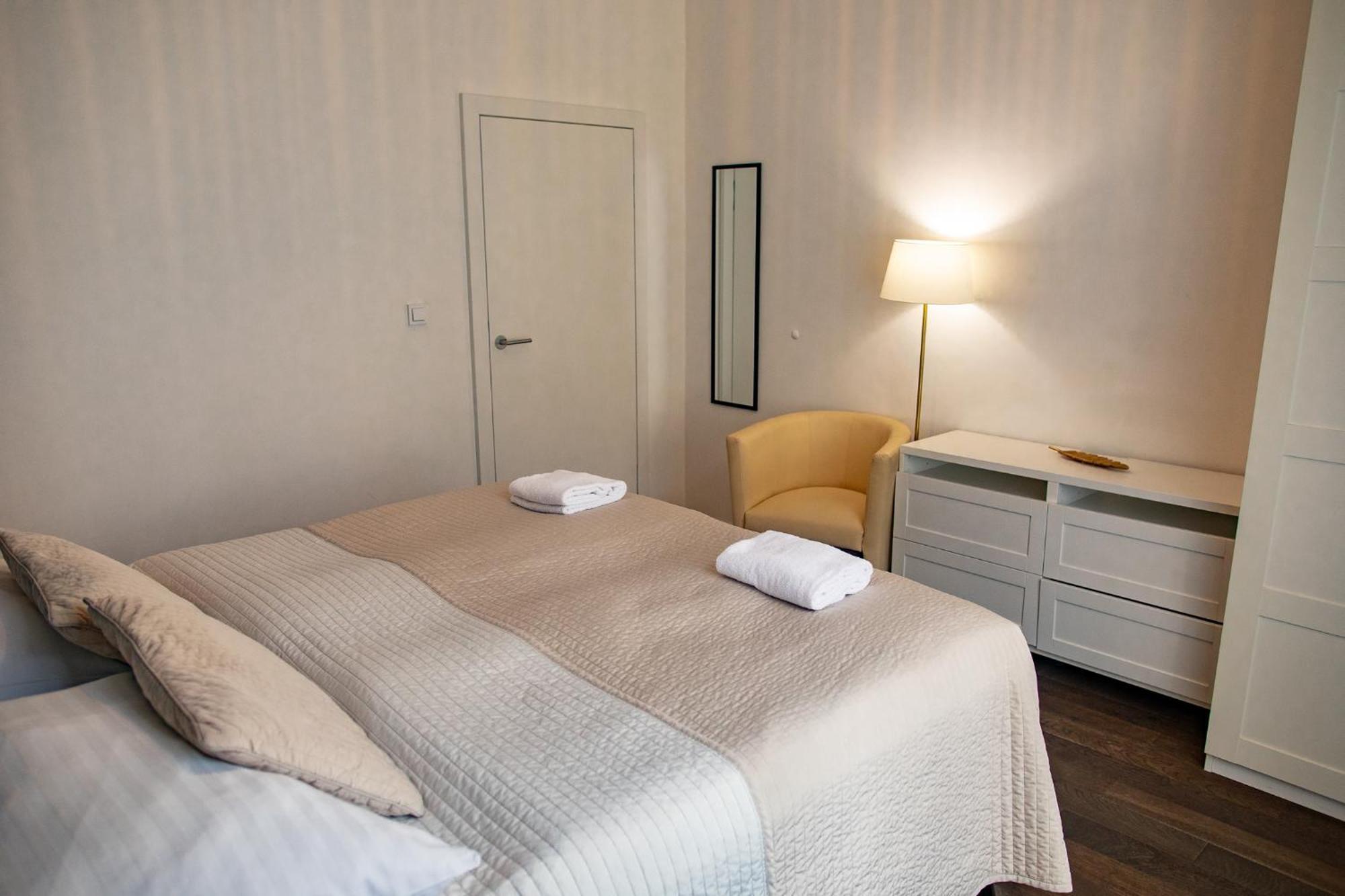 Luxury Modern Designed Oldtown Apartment Прага Екстериор снимка