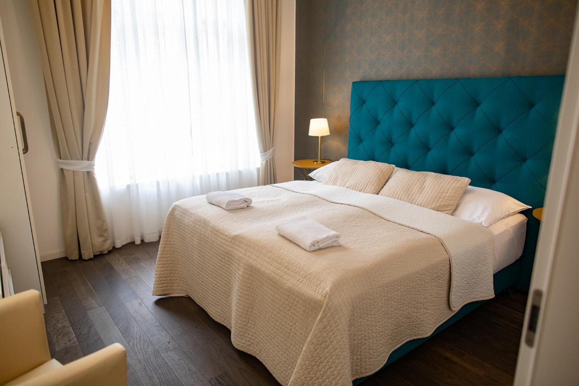 Luxury Modern Designed Oldtown Apartment Прага Екстериор снимка