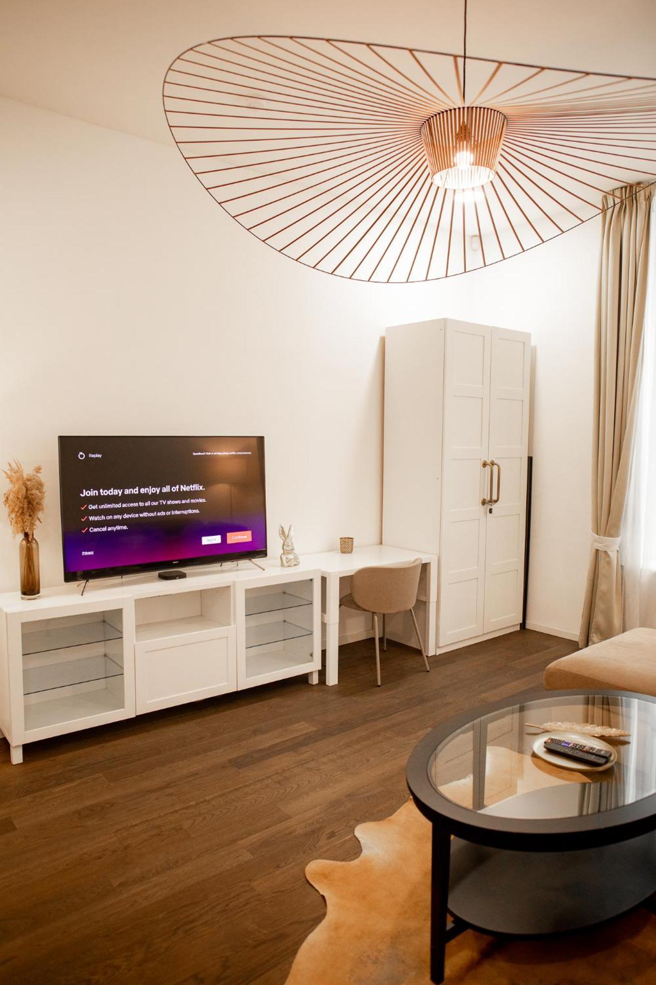 Luxury Modern Designed Oldtown Apartment Прага Екстериор снимка