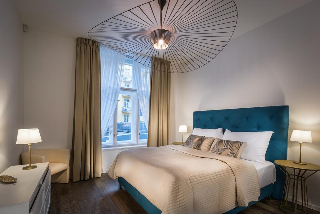 Luxury Modern Designed Oldtown Apartment Прага Екстериор снимка