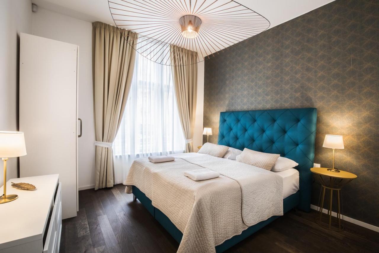 Luxury Modern Designed Oldtown Apartment Прага Екстериор снимка